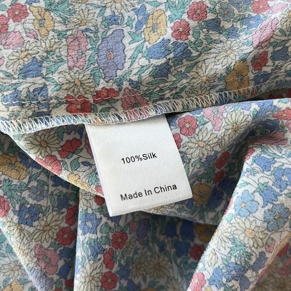 Tuckernuck Liberty Of London Floral Printed Silk De Chine Pullover Pleated Dress - Picture 9 of 12